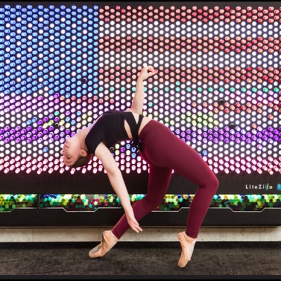 Meet your Posher, Danielle - Picture 1 of 1